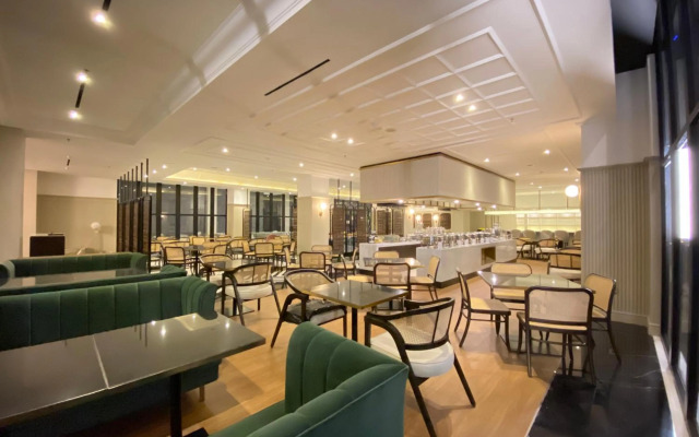 Maia Hotel