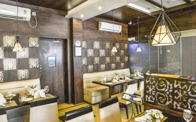 FabHotel Royal Height