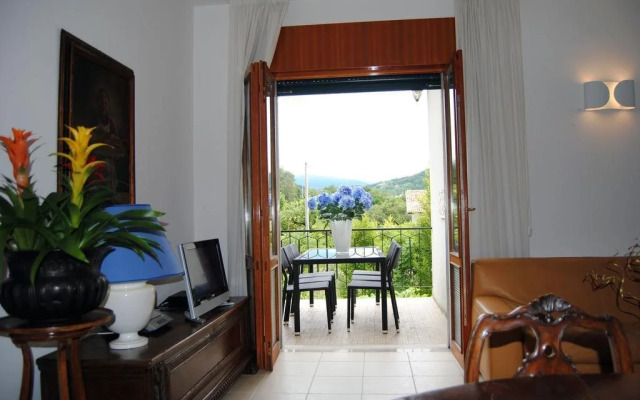 B&B Tra Laghi e Colline