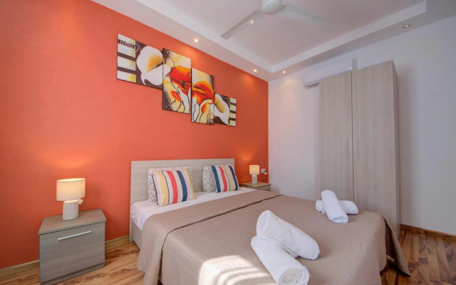 Sliema Ferries 2-bedroom Apt with views