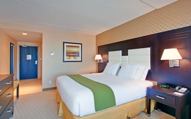 Holiday Inn Express Hotel & Suites Ottawa West Nepean, an IHG Hotel