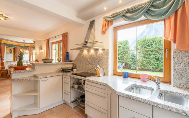 Charming Holiday Home in Maurach am Achensee