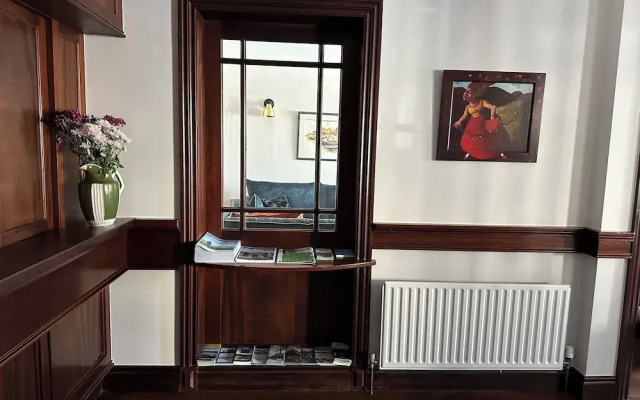 Eldon's Bed & Breakfast