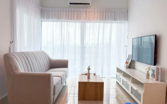 Razak City Residences C2 by Favspace