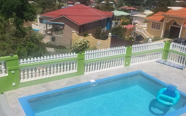 Corinth Convinced Apartment One