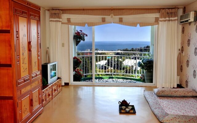 Jeju Jungmun Village