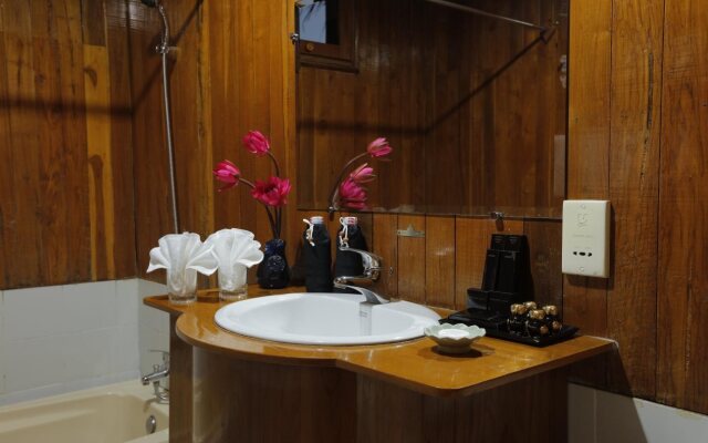 Paramount Inle Resort