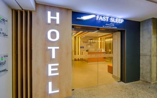 Fast Sleep Suites by Slaviero Hotéis dentro do Aeroporto Guarulhos Terminal 2, desembarque Oeste