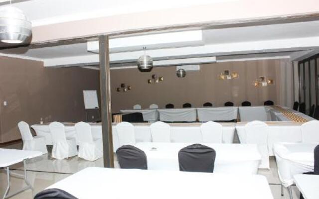 Vahlavi Guest House