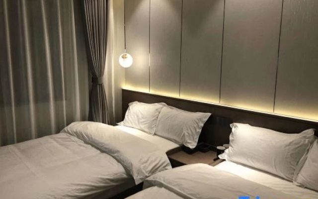 Mia Hotel