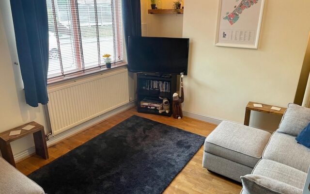 Lovely 3BD Home in the Heart of Morton