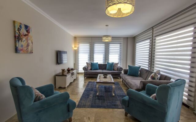 Villa East by Tatilpremium