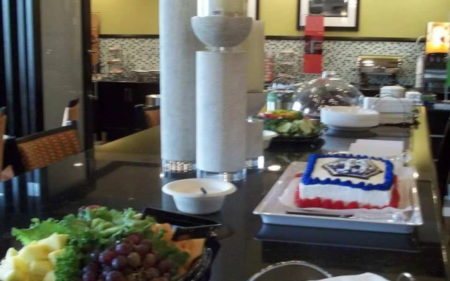 Hampton Inn & Suites Houston/Pasadena