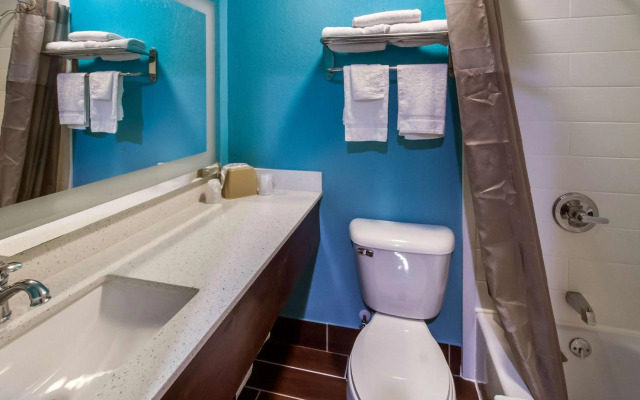 Motel 6 Rossford, OH