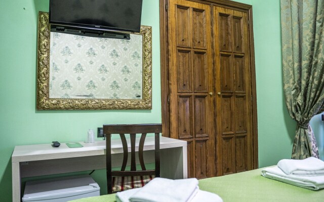 Hotel Ferrarese Roma