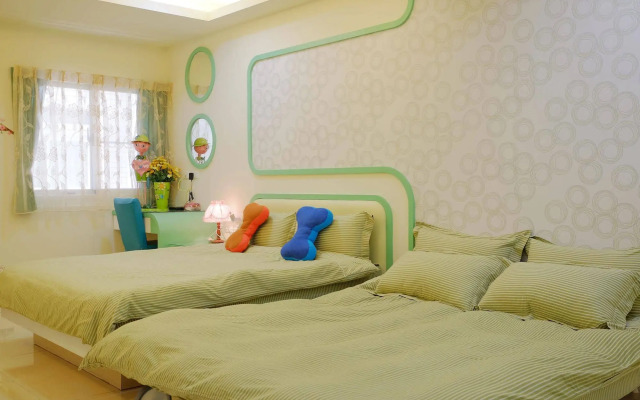 Mimi's house