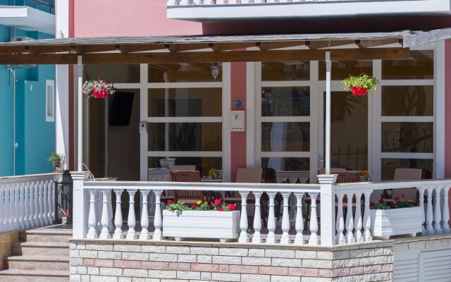 Villa Antonis