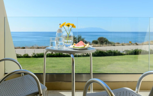 Alexander Beach hotel & Spa