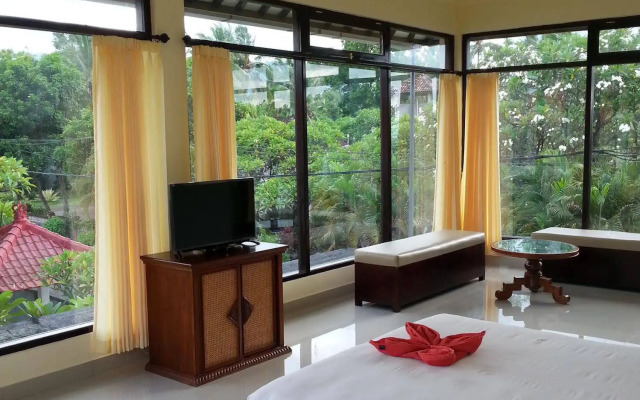 Puri Mandhara Lovina