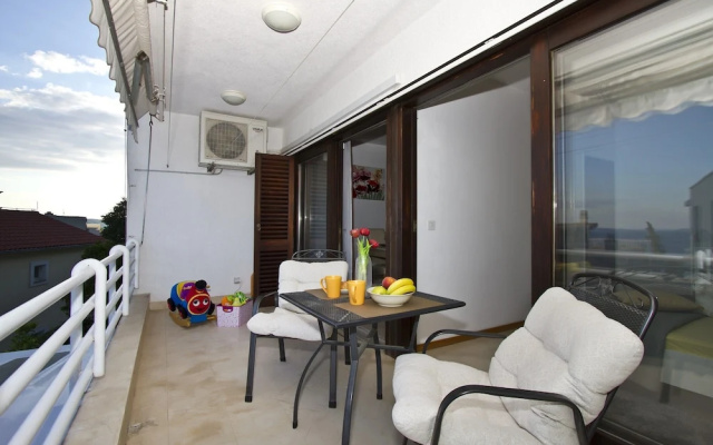 Comfort Apt.w.balcony Near Beach,marjan and Center