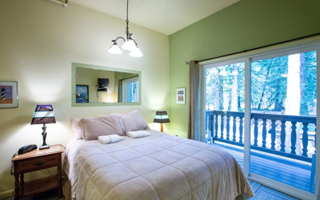 Mt Baker Lodging Condo 77 - Sleeps 2