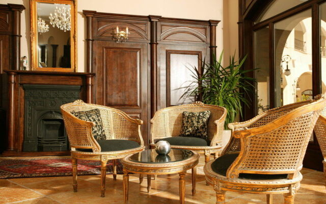 Arcadia Hotel - Marina Regia Residence