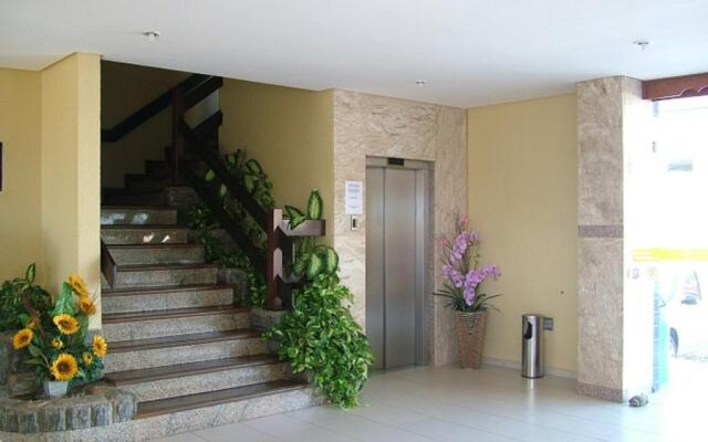 Golden Beach Hotel