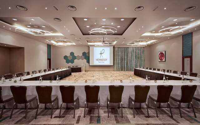 Hennessy Park Hotel