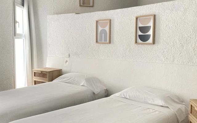 Castell Mar 1011 in Roses