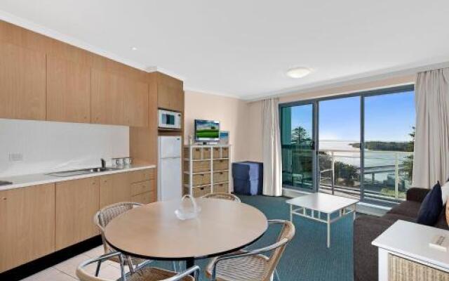 Apartment 521