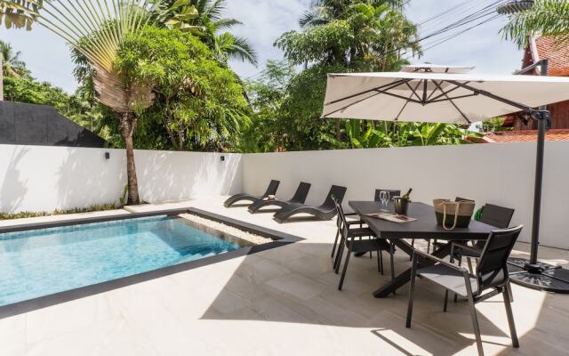 Attractive SeaView 4br Private PoolVilla