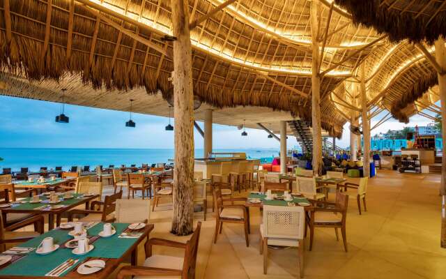 Almar Resort Luxury Beach Front Experience