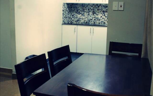 Citi Serviced Apartments & Motel - Korobosea