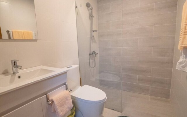 Featuring City Views, 1Br Downtown Stylish 2 Bt Sleeps 2 Wifi Gym Cine 2C