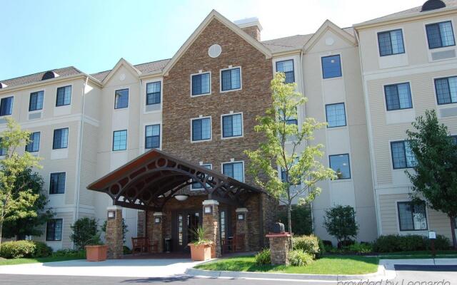 Staybridge Suites Chicago - Glenview, an IHG Hotel