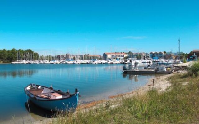 LOriÂ©e du Bois (HUT100)