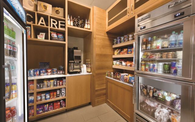 DoubleTree by Hilton Milwaukee - Brookfield