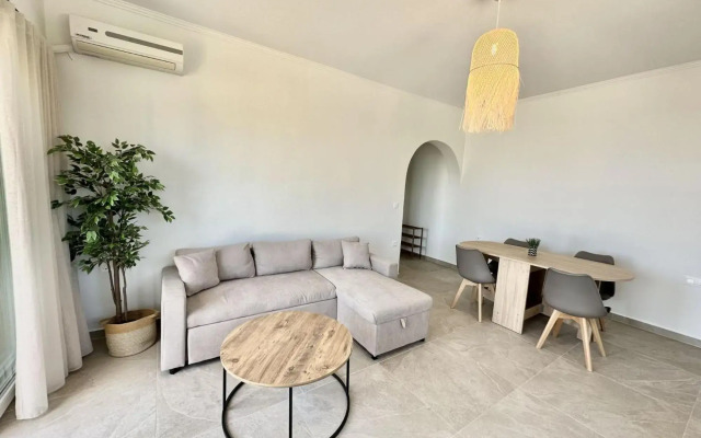 Lithies Studios & Apartments