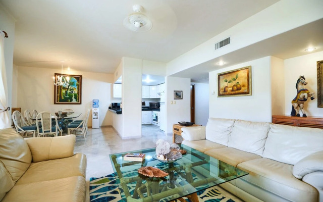 Villas Del Mar D-104 By Lockey