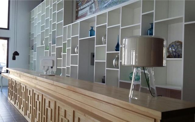 Hotel Brisamar Suites