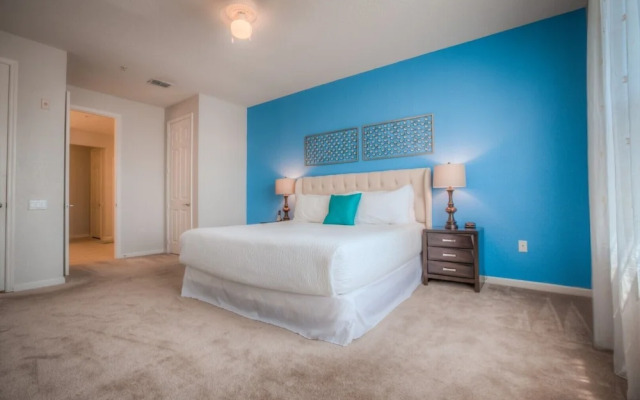Tropicana Lakeview