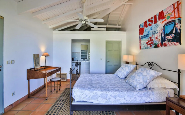 Stunning Ocean Views, Large Heated Pool, Walk to the Beach, AC, Free Wifi — фото 5