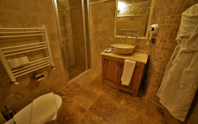 Grand Cave Suites