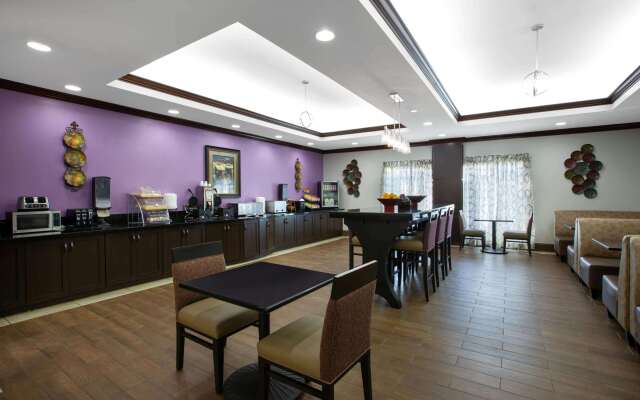 La Quinta Inn & Suites by Wyndham Tupelo