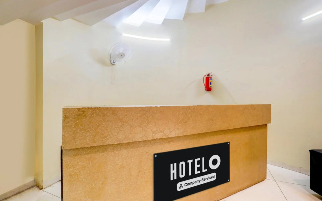 OYO 27960 Hotel Divya Sai Palace