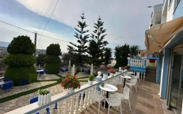 Esmeralda Hotel & Restaurant