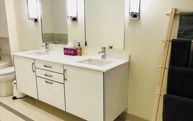 Friday Harbour Resort