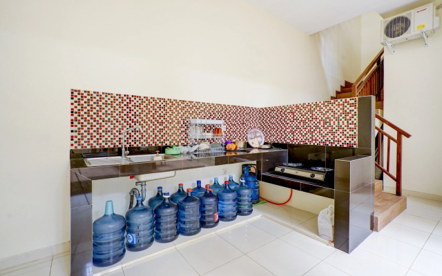 OYO 90173 Innapp Tenggilis Family Residence