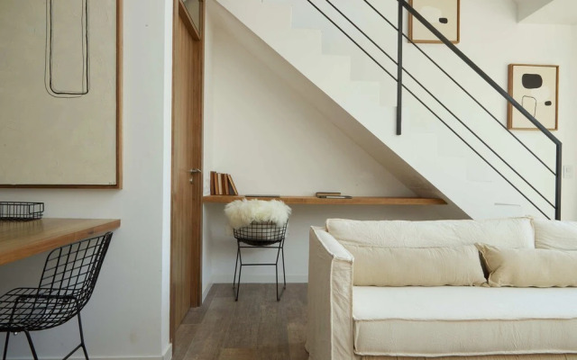 Triplex with rooftop for private use II
