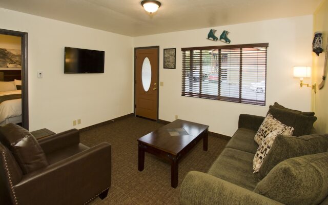 Holiday Haus Motel
